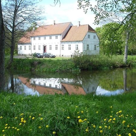 Lerbaek Hovedgaard Aparthotel Frederikshavn Ngoại thất bức ảnh